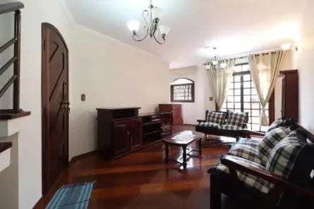Sobrado com 3 Quartos à venda, 218m² no Jardim Las Vegas, Santo André