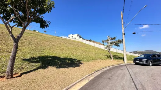 Lote/Terreno à venda, 936m² no São Pedro, Juiz de Fora