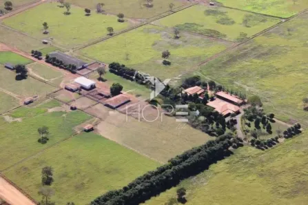 Fazenda/Sítio com 1 Quarto à venda, 48400000m² no Formosinha, Formosa