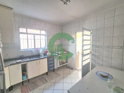 Sobrado com 3 Quartos à venda, 153m² no Vila Scarpelli, Santo André