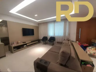 Casa com 3 Quartos à venda, 168m² no Pompéia, Belo Horizonte