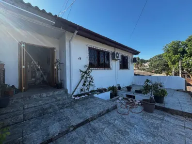 Casa com 2 Quartos à venda, 118m² no Krahe, Viamão