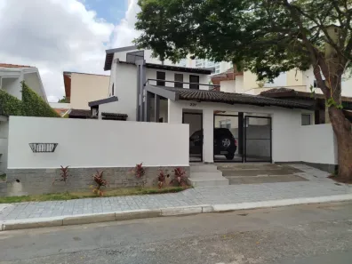 Casa com 3 Quartos à venda, 260m² no Jardim das Colinas, São José dos Campos