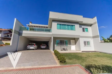 Casa com 5 Quartos à venda, 375m² no Garcia, Blumenau