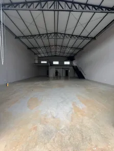 Galpão/Depósito/Armazém à venda, 413m² no Novo Mundo, Uberlândia
