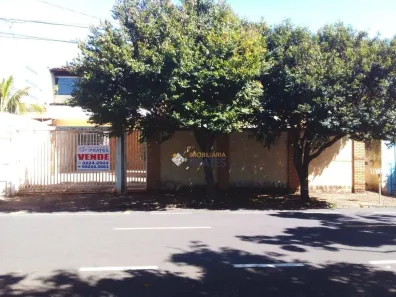Casa com 3 Quartos à venda, 280m² no Jardim Vivendas, São José do Rio Preto