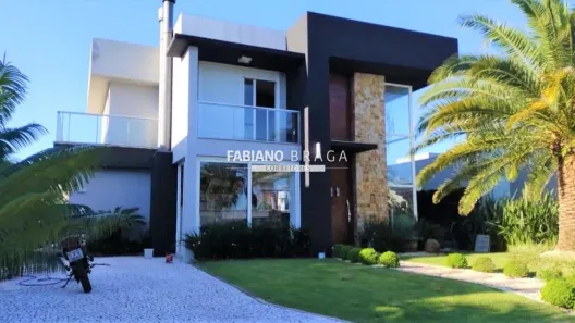 Sobrado com 5 Quartos à venda, 230m² no XANGRI-LÁ, Xangri-lá