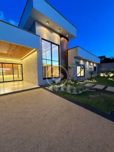Casa com 4 Quartos à venda, 225m² no Jardim Presidente, Goiânia