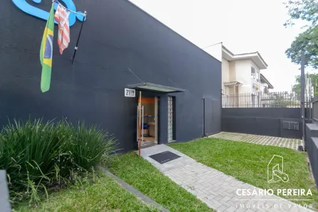 Imóvel Comercial com 8 Quartos para alugar, 421m² no Água Verde, Curitiba