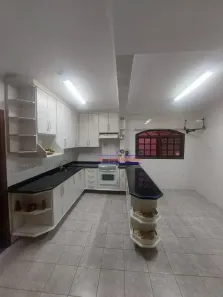 Sobrado com 3 Quartos à venda, 224m² no Parque Marajoara, Santo André
