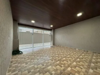 Casa com 2 Quartos à venda, 77m² no Mirim, Praia Grande