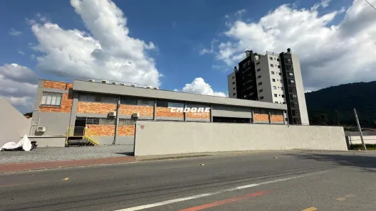 Galpão/Depósito/Armazém à venda, 2513m² no Garcia, Blumenau