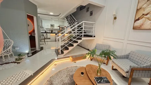 Sobrado com 3 Quartos à venda, 190m² no Loteamento Villa Branca, Jacareí