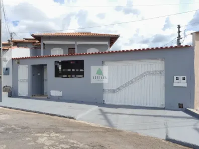 Casa com 5 Quartos para alugar, 230m² no São Lourenço, Anápolis