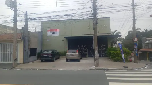 Galpão/Depósito/Armazém com 4 Quartos para alugar, 490m² no Cidade Brasil, Guarulhos