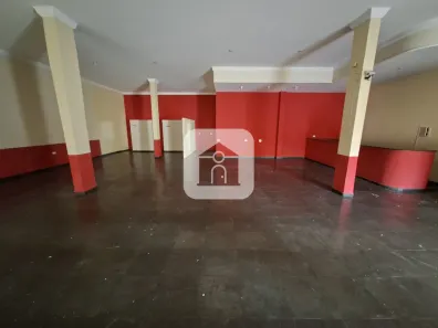 Ponto Comercial para alugar, 375m² no Marta Helena, Uberlândia
