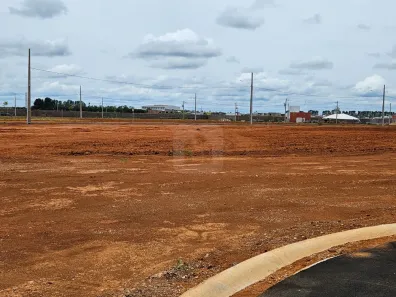 Lote/Terreno à venda, 414m² no Novo Mundo, Uberlândia