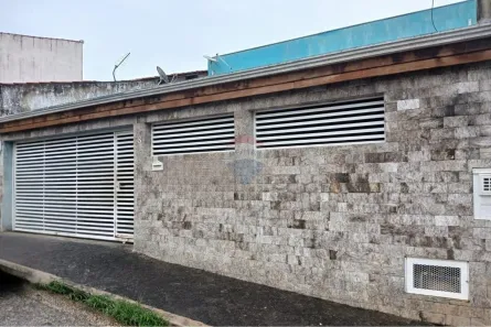 Casa com 2 Quartos à venda, 253m² no Jardim Guadalajara, Sorocaba