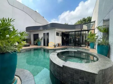 Casa com 3 Quartos para alugar, 350m² no City América, São Paulo