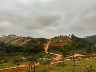 Lote/Terreno à venda, 600m² no Centro, Igaratá