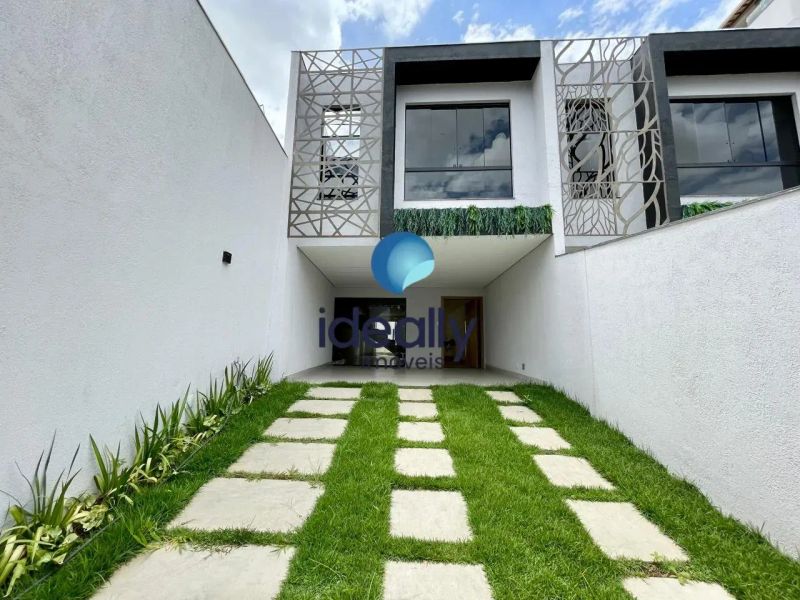 Casa com 3 quartos — Manacás, Belo Horizonte