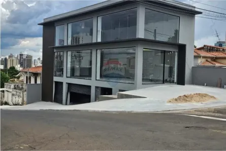 Prédio Comercial para alugar, 472m² no Taquaral, Campinas