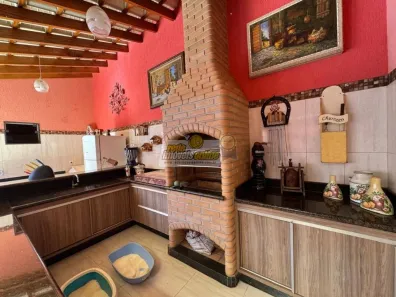 Casa com 4 Quartos à venda, 207m² no Santa Maria, Uberaba