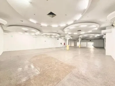 Ponto Comercial para alugar, 650m² no Três Figueiras, Porto Alegre