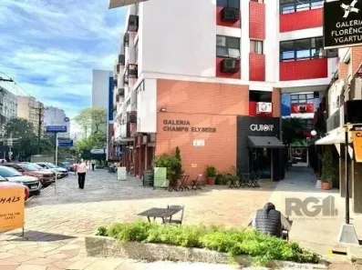 Sala Comercial à venda, 76m² no Moinhos de Vento, Porto Alegre