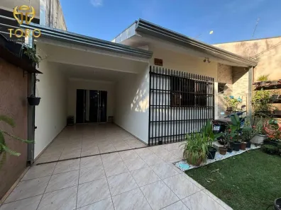 Casa com 3 Quartos à venda, 114m² no Jardim Dias I, Maringá