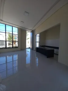 Casa com 4 Quartos para venda ou aluguel, 235m² no Lagoa, Macaé