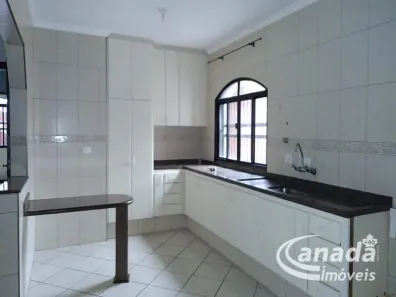 Casa com 4 Quartos à venda, 247m² no Bela Vista, Osasco