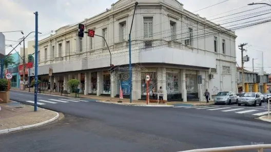 Prédio Comercial à venda, 711m² no Centro, Araraquara