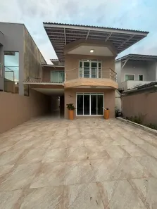 Casa de Condomínio com 4 Quartos para alugar, 200m² no Maraponga, Fortaleza