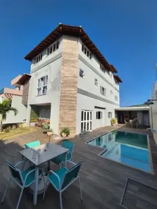 Casa com 5 Quartos à venda, 350m² no Camboinhas, Niterói