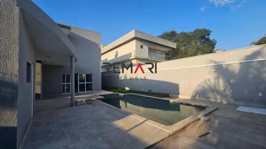 Casa com 3 Quartos para alugar, 380m² no Jardim do Golf I, Jandira