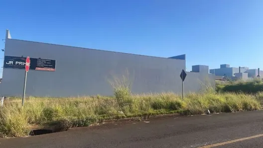 Lote/Terreno à venda, 610m² no Santa Felicidade, Cascavel
