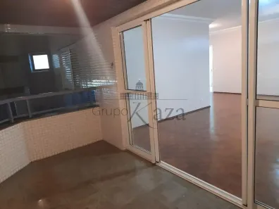 Apartamento com 3 Quartos à venda, 130m² no Vila Adyana, São José dos Campos