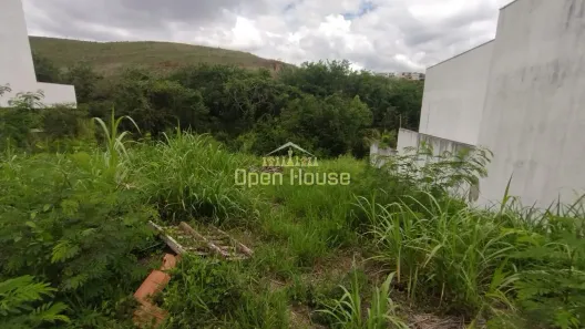 Lote/Terreno à venda, 345m² no Jardim Amália, Volta Redonda