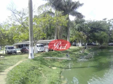 Fazenda/Sítio com 3 Quartos à venda, 400m² no Jardim Novo Horizonte, Suzano