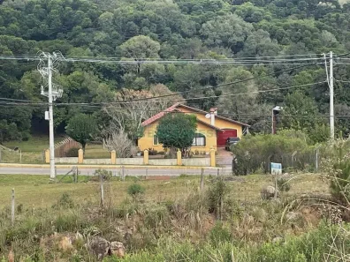 Casa com 3 Quartos para alugar, 300m² no Vila Seca, Caxias do Sul