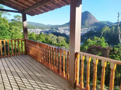 Casa com 4 Quartos à venda, 500m² no Parque São Clemente, Nova Friburgo