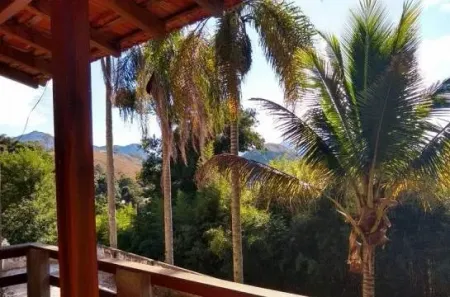 Casa com 3 Quartos à venda, 300m² no Samambaia, Petrópolis
