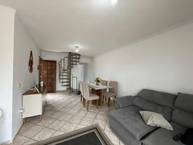 Sobrado com 2 Quartos à venda, 160m² no Centro, Guararema