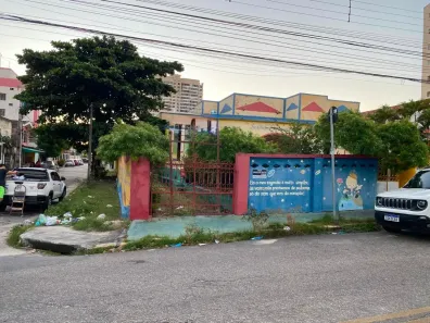 Imóvel Comercial com 6 Quartos à venda, 742m² no José Bonifácio, Fortaleza