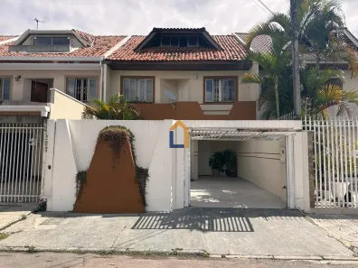Sobrado com 3 Quartos à venda, 161m² no Guaíra, Curitiba