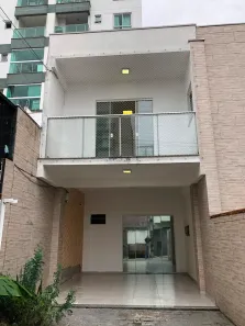 Casa com 3 Quartos para alugar, 100m² no São João, Itajaí
