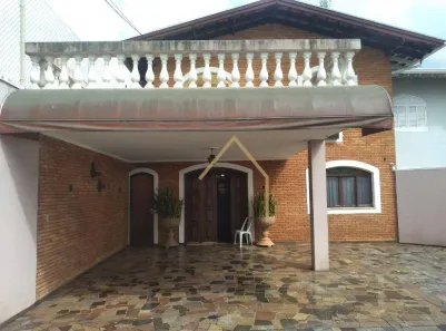 Casa com 3 Quartos à venda, 196m² no Jardim Santana, Americana