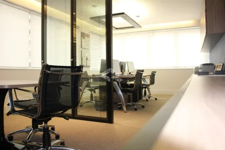 Sala Comercial à venda, 37m² no Petrópolis, Porto Alegre