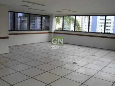 Prédio Comercial para alugar, 2350m² no Cruzeiro, Belo Horizonte